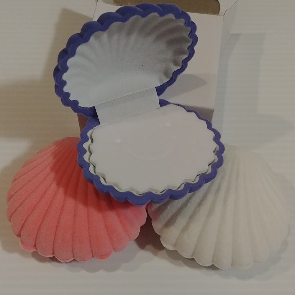 NEW Blue Velvet Seashell Jewelry Box